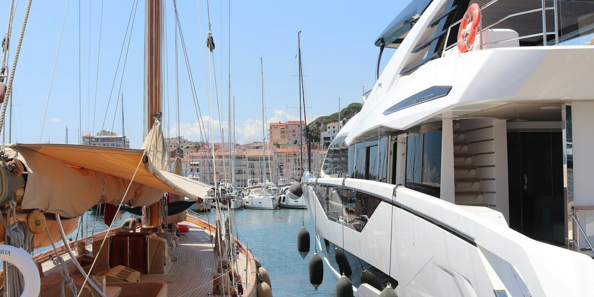 Galley Designs That Actually Work While Cruising