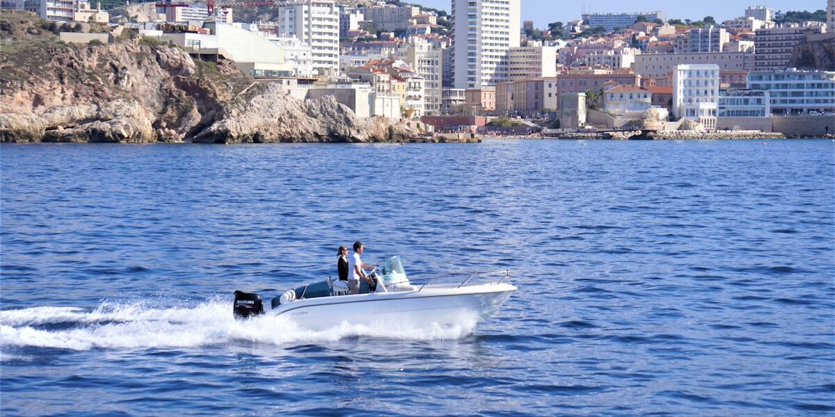 Essential Tips to Winterize Your Boat Smoothly